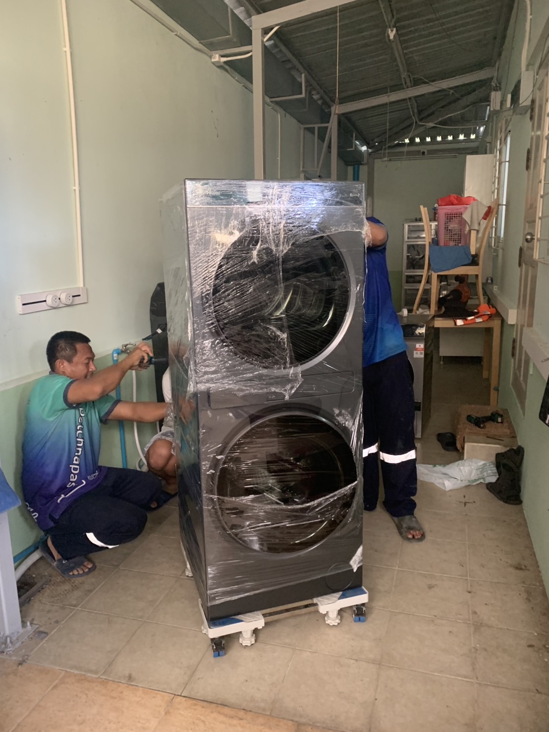 Installing Haier washer-dryer